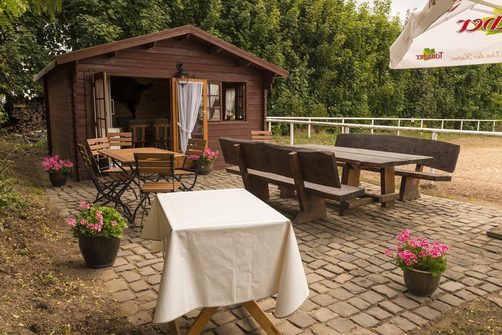 Hotel Restaurant Haesfeld Überherrn Εξωτερικό φωτογραφία